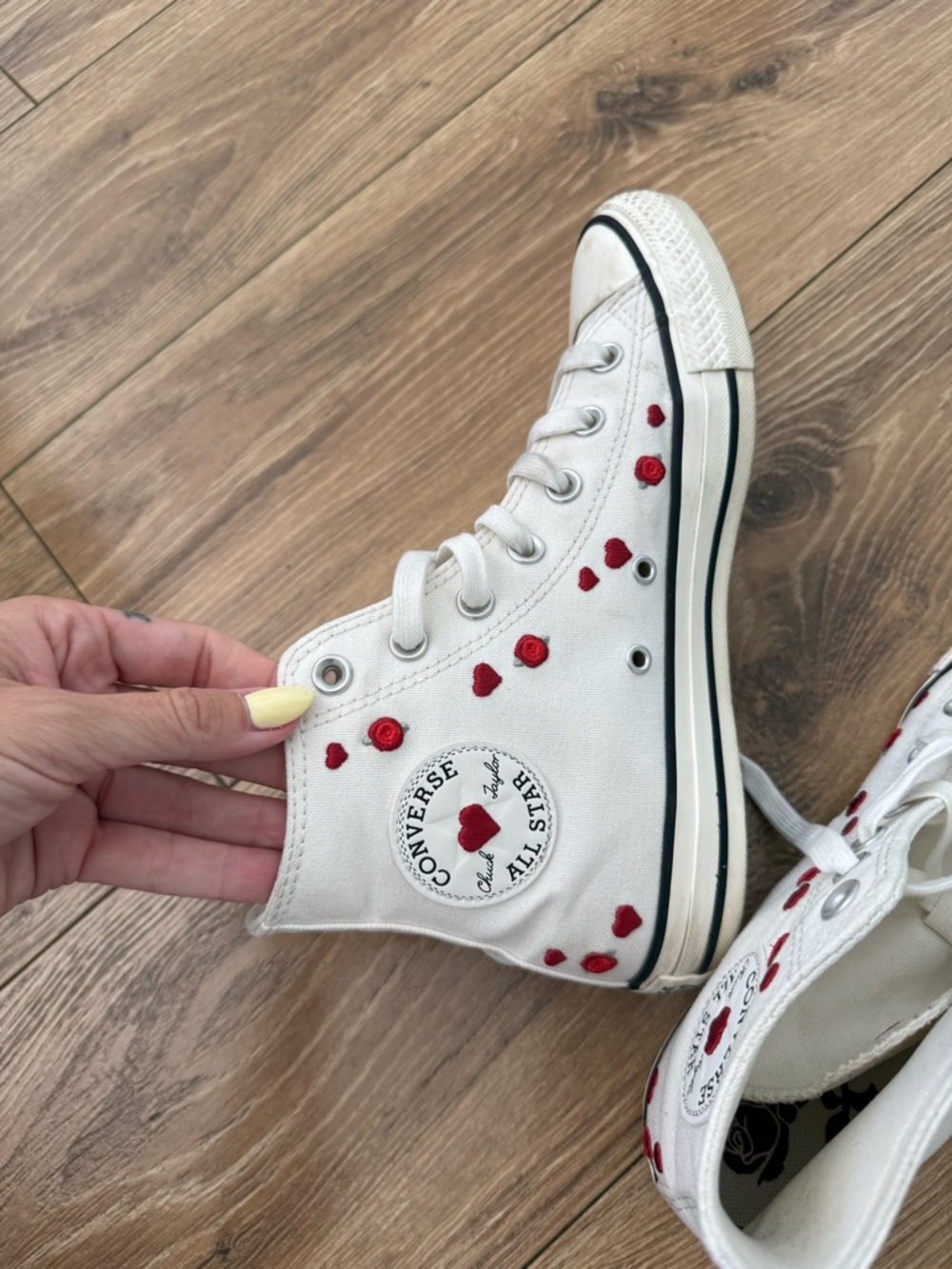 Converse - Picture 7 of 10